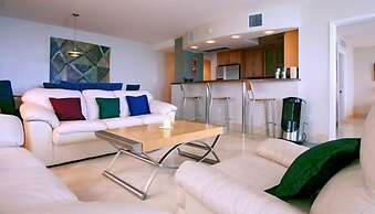 Ocean Manor Beach Hotel