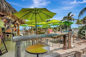 Ocean Manor Beach Hotel