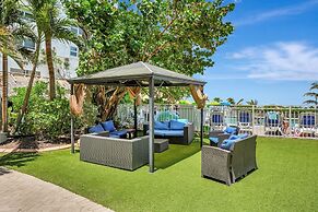 Ocean Manor Beach Hotel