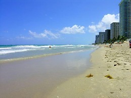 Ocean Manor Beach Hotel