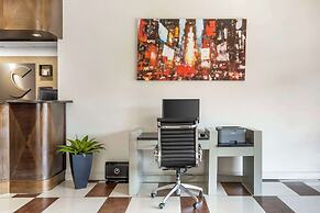 Comfort Inn Edgewater on Hudson River