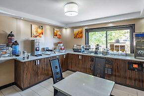 Comfort Inn Edgewater on Hudson River