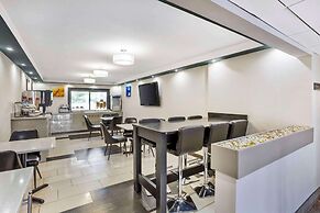 Comfort Inn Edgewater on Hudson River