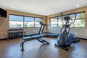 Comfort Inn Edgewater on Hudson River