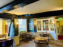 Macdonald Bear Hotel