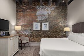 Dauphine Orleans Hotel