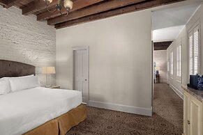 Dauphine Orleans Hotel