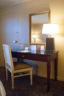 Dauphine Orleans Hotel