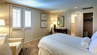 Dauphine Orleans Hotel