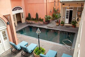 Dauphine Orleans Hotel