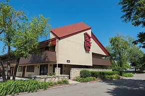Red Roof Inn Rockford East – Casino District