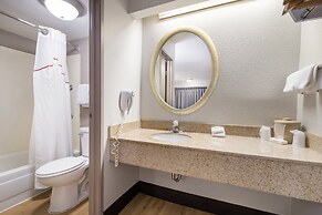 Red Roof Inn Rockford East – Casino District