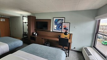 Wingate by Wyndham Cranberry