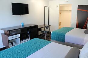 Howard Johnson by Wyndham San Diego Hotel Circle