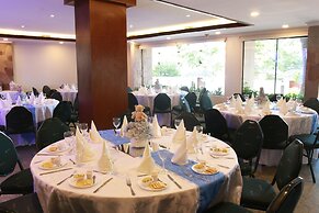 Yotau All Suites Hotel