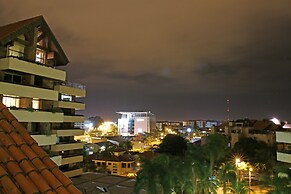 Yotau All Suites Hotel