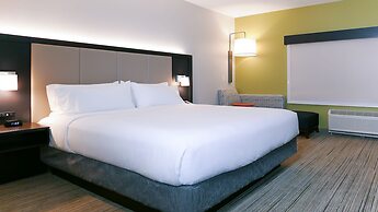 Holiday Inn Express & Suites Tampa East - Ybor City by IHG