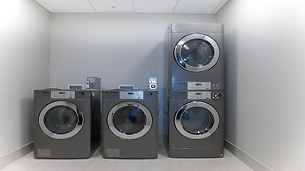 Holiday Inn Express & Suites Tampa East - Ybor City by IHG