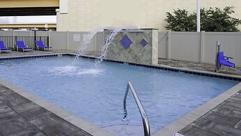 Holiday Inn Express & Suites Tampa East - Ybor City by IHG