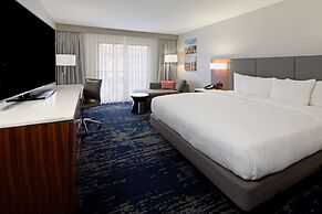 DoubleTree by Hilton Hotel Bakersfield