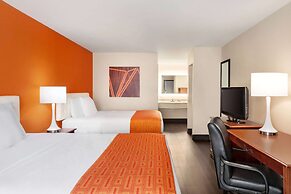 Howard Johnson by Wyndham Chattanooga Lookout Mountain I-24