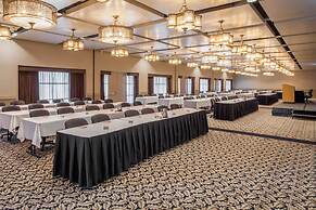 Crowne Plaza Minneapolis West by IHG