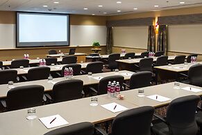 Crowne Plaza Minneapolis West by IHG