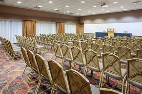 Crowne Plaza Minneapolis West by IHG