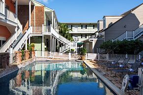 New Orleans Courtyard Hotel and Suites by the French Quarter