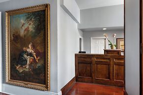 New Orleans Courtyard Hotel and Suites by the French Quarter