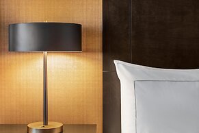 DoubleTree by Hilton Pointe Claire Montreal Airport West