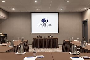 DoubleTree by Hilton Pointe Claire Montreal Airport West