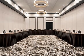 DoubleTree by Hilton Pointe Claire Montreal Airport West