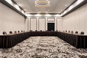DoubleTree by Hilton Pointe Claire Montreal Airport West