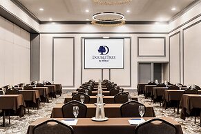 DoubleTree by Hilton Pointe Claire Montreal Airport West