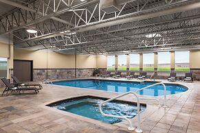 DoubleTree by Hilton Pointe Claire Montreal Airport West