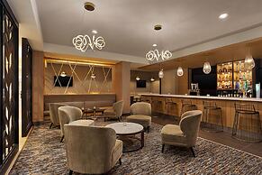 DoubleTree by Hilton Pointe Claire Montreal Airport West
