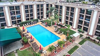 Ramada by Wyndham Metairie New Orleans Airport