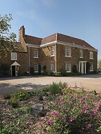 Knights Hill Hotel & Spa