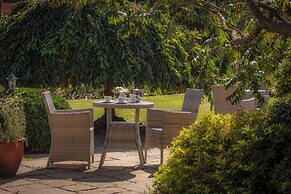 Knights Hill Hotel & Spa