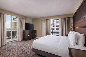 DoubleTree Suites by Hilton Austin Downtown Capitol