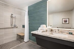DoubleTree Suites by Hilton Austin Downtown Capitol