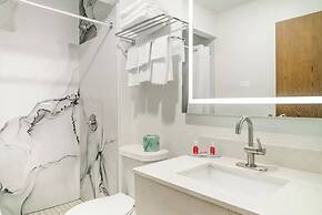 Econo Lodge Traverse City South