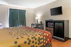 Econo Lodge Traverse City