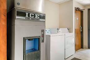 Econo Lodge Traverse City