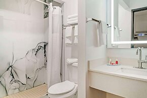 Econo Lodge Traverse City