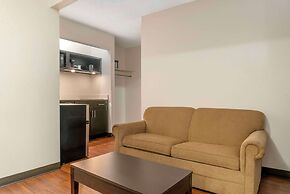 Econo Lodge Traverse City