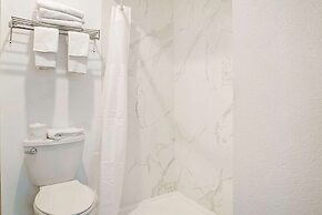 Econo Lodge Traverse City