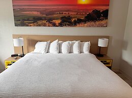 Days Inn by Wyndham Mason City