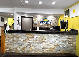 Days Inn by Wyndham Mason City